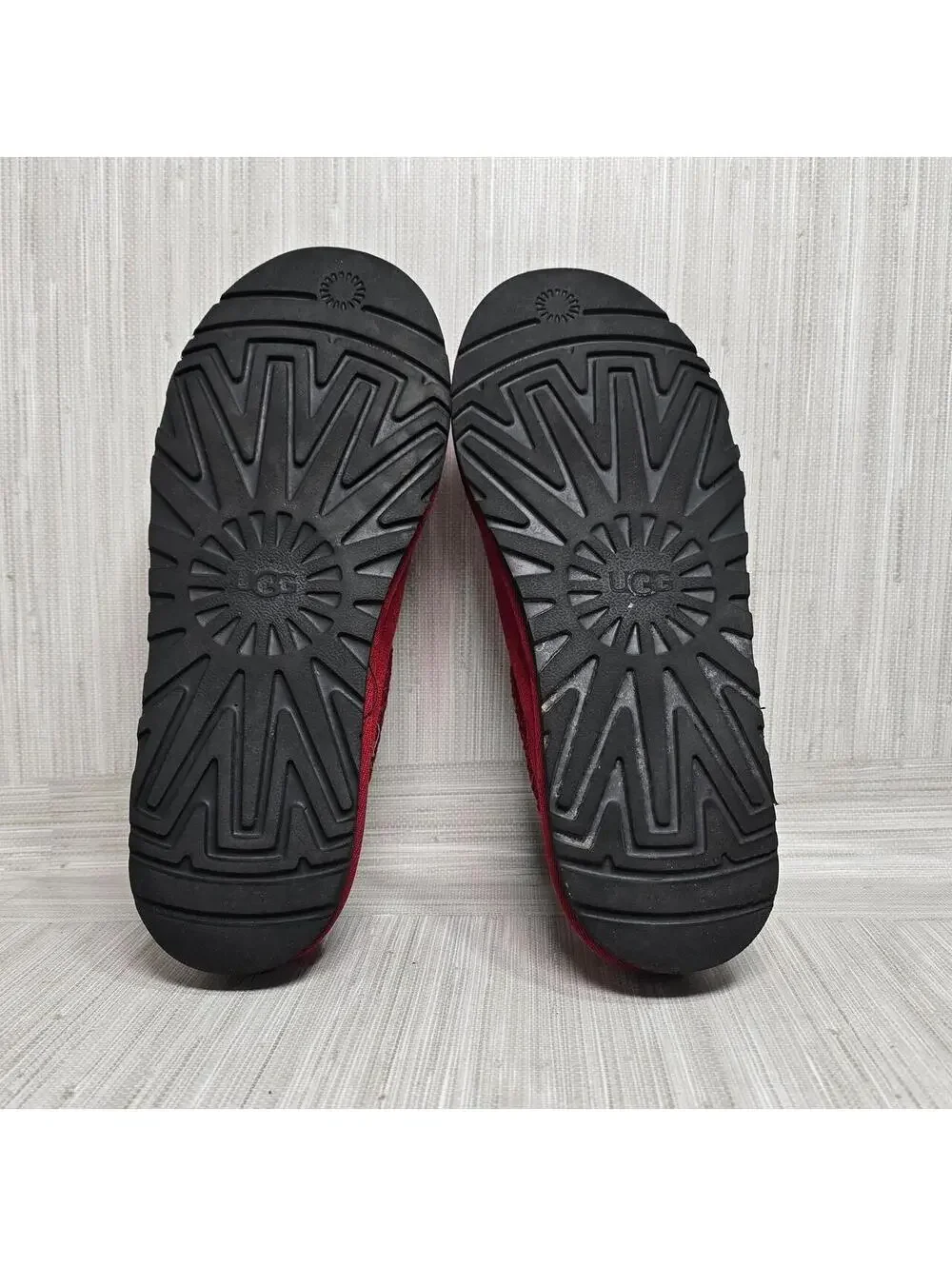 UGG Men’s Red Suede Slippers – Size 8